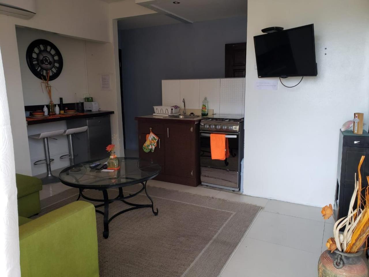 Db Tower Vacation Rental Cidade de Belize Exterior foto